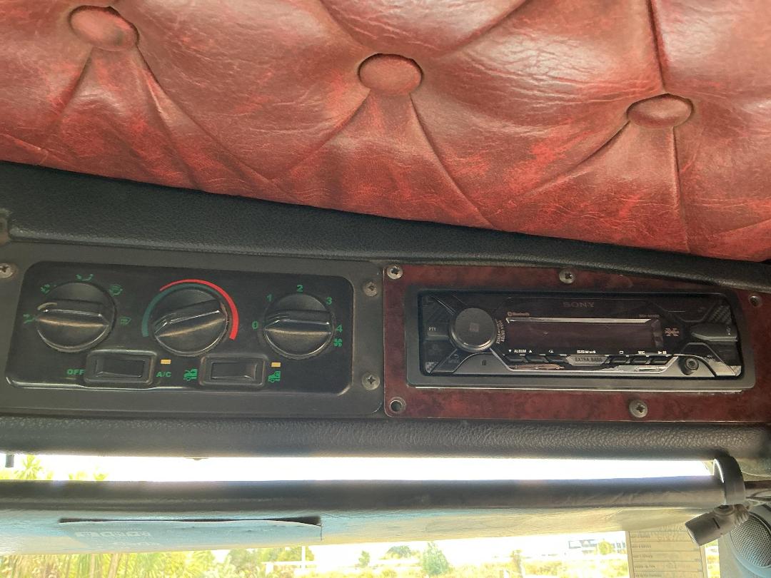 Photo '23' of Kenworth T408 Logger Photo '23' of Kenworth T408 Logger