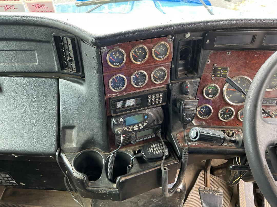 Photo '18' of Kenworth T408 Logger Photo '18' of Kenworth T408 Logger