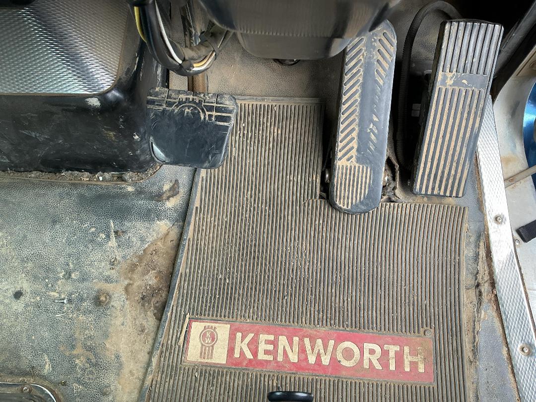 Photo '20' of Kenworth T408 Logger Photo '20' of Kenworth T408 Logger