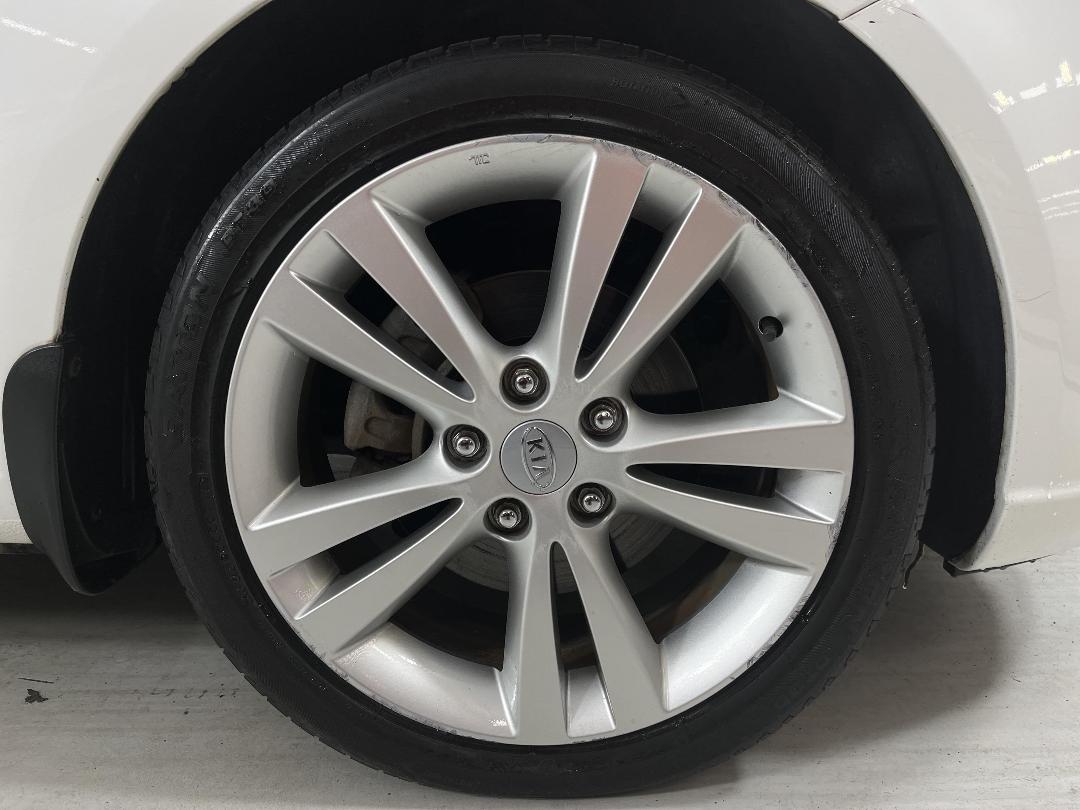 Photo '9' of KIA Cerato