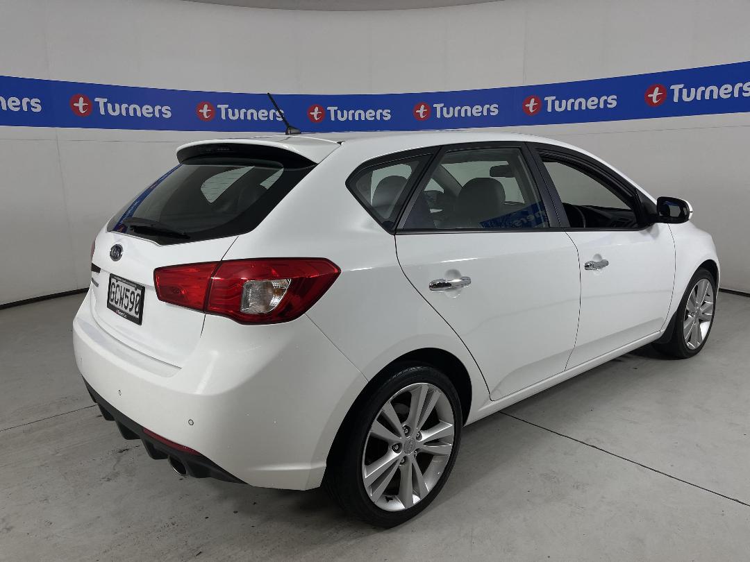 Photo '7' of KIA Cerato