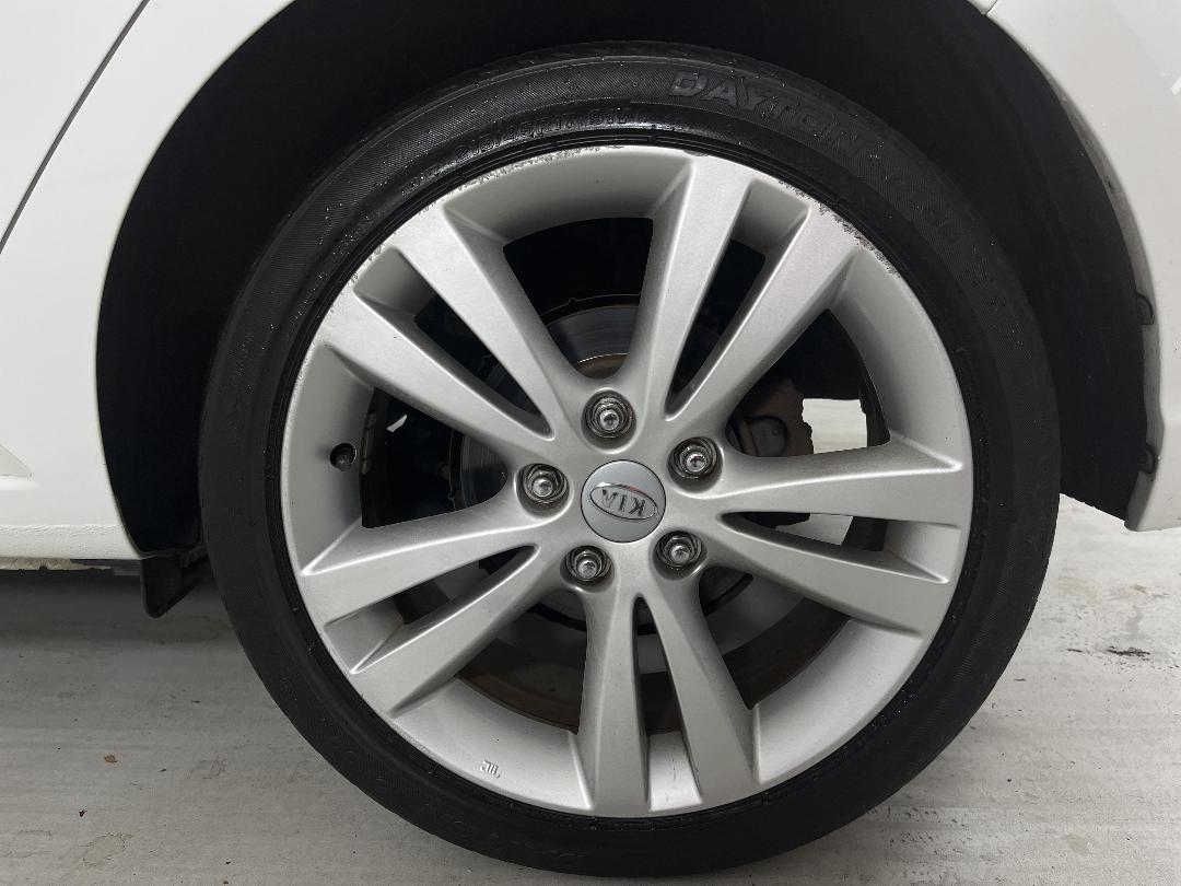 Photo '11' of KIA Cerato