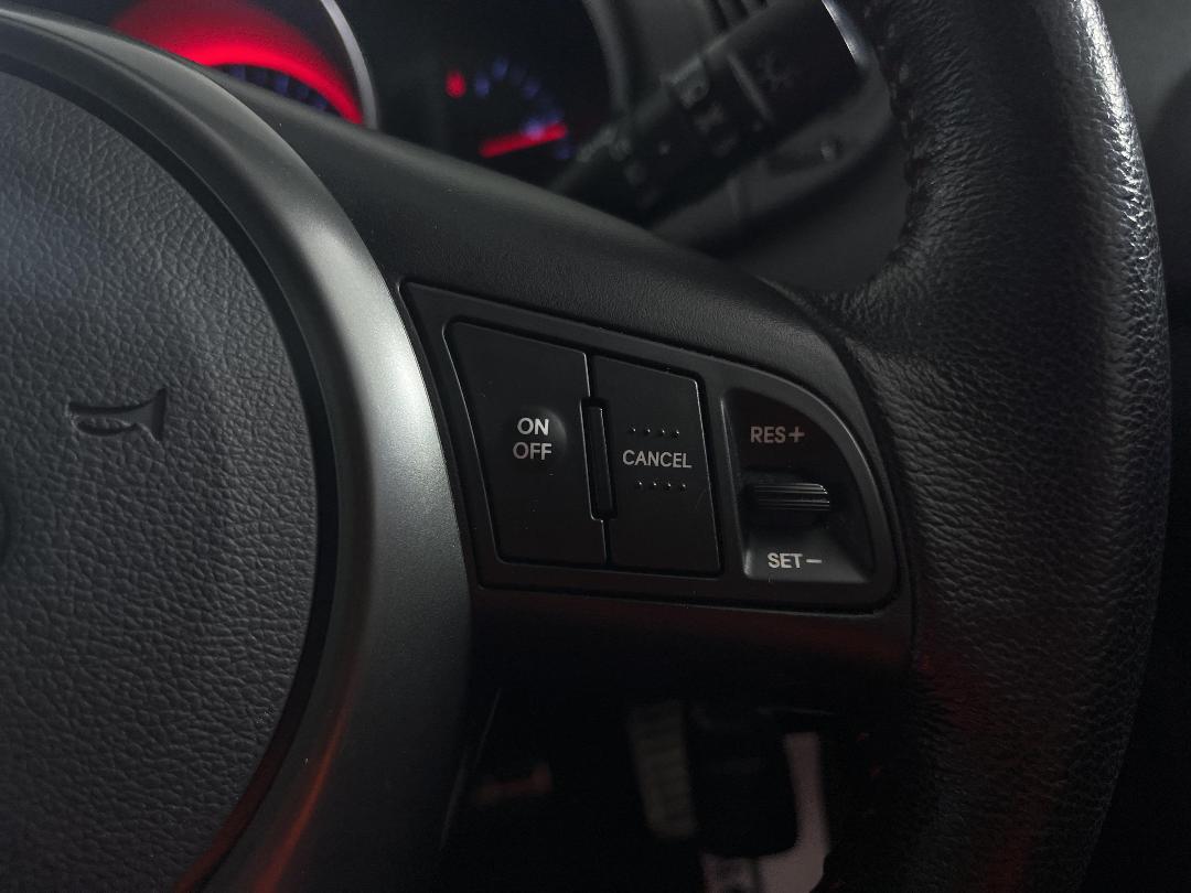 Photo '24' of KIA Cerato