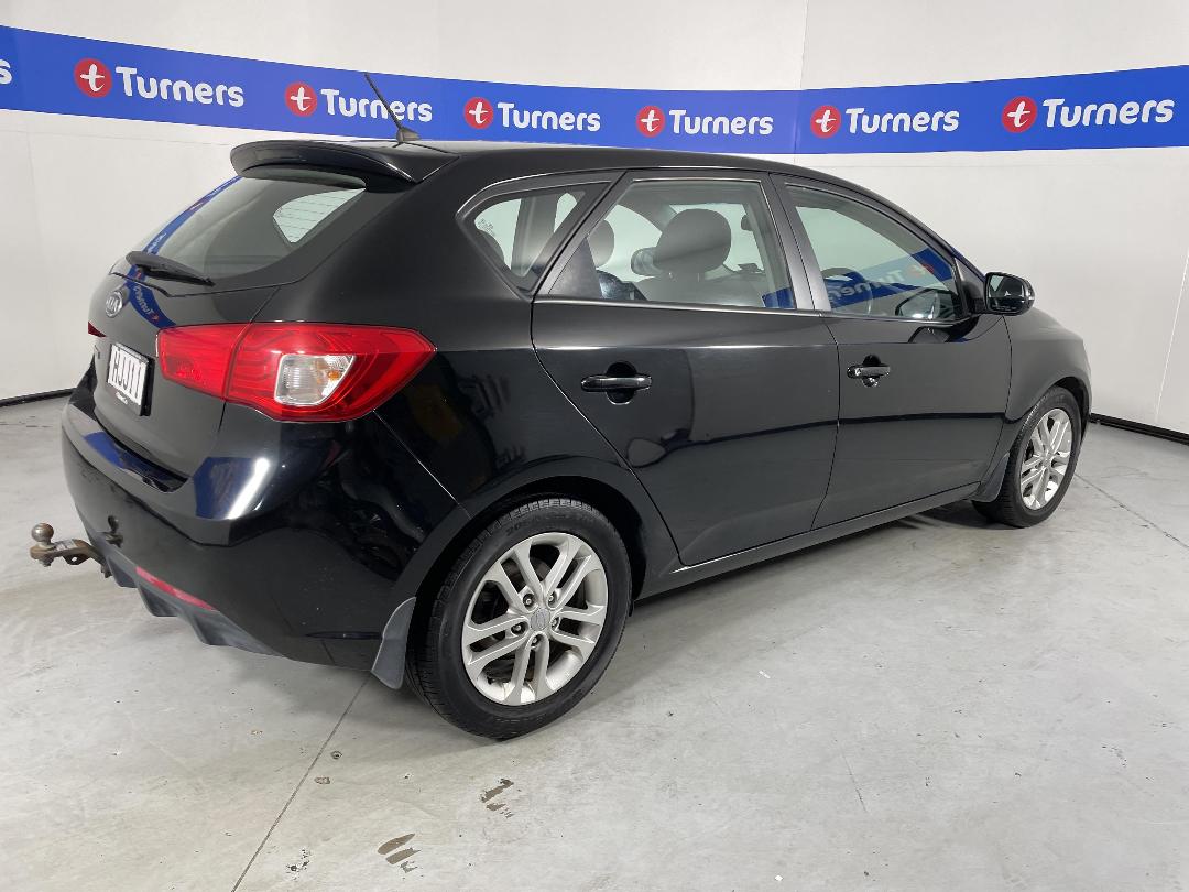 Photo '7' of KIA Cerato Photo '7' of KIA Cerato