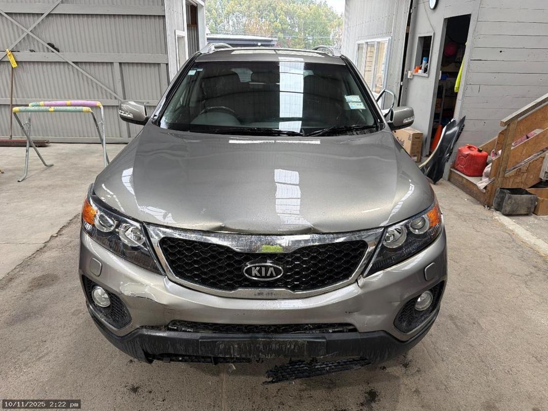 Photo '4' of KIA Sorento R EX Photo '4' of KIA Sorento R EX