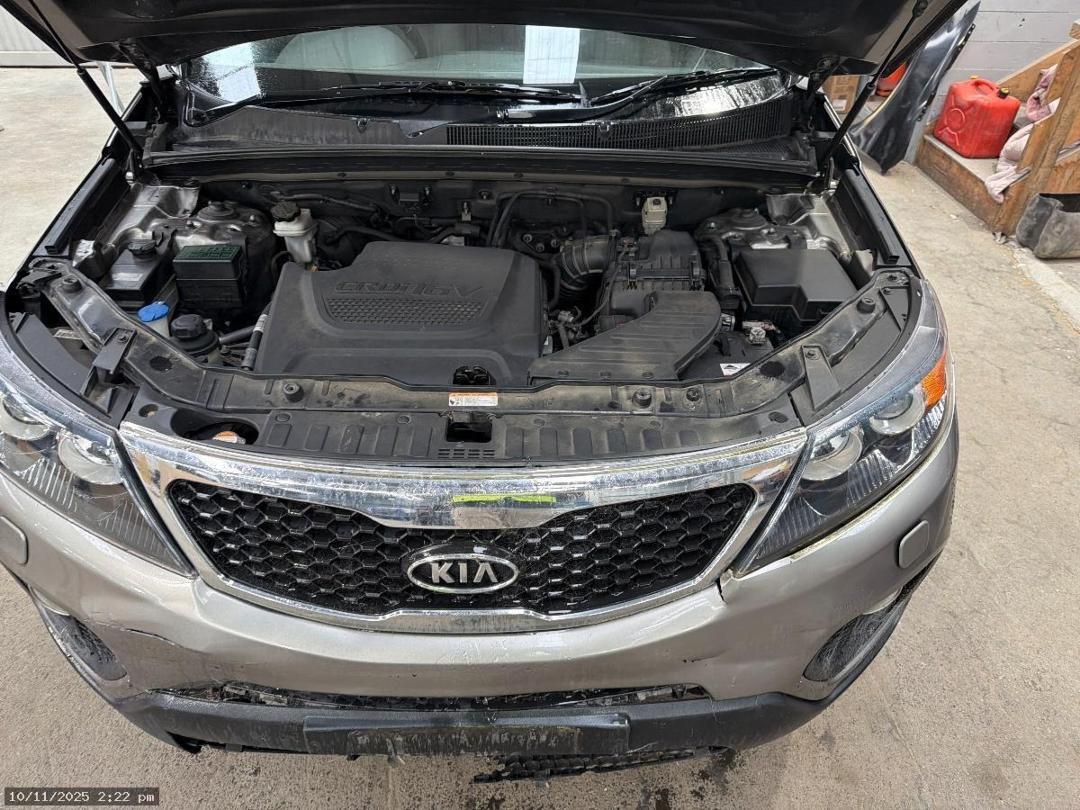 Photo '5' of KIA Sorento R EX Photo '5' of KIA Sorento R EX