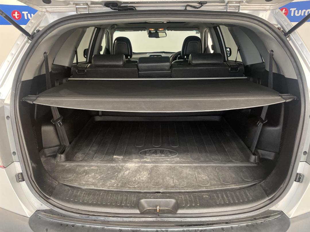 Photo '14' of KIA Sorento R Photo '14' of KIA Sorento R