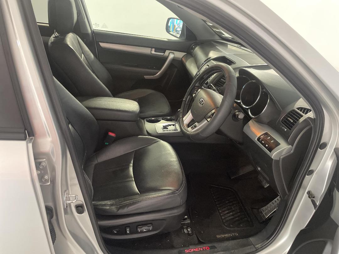 Photo '16' of KIA Sorento R Photo '16' of KIA Sorento R