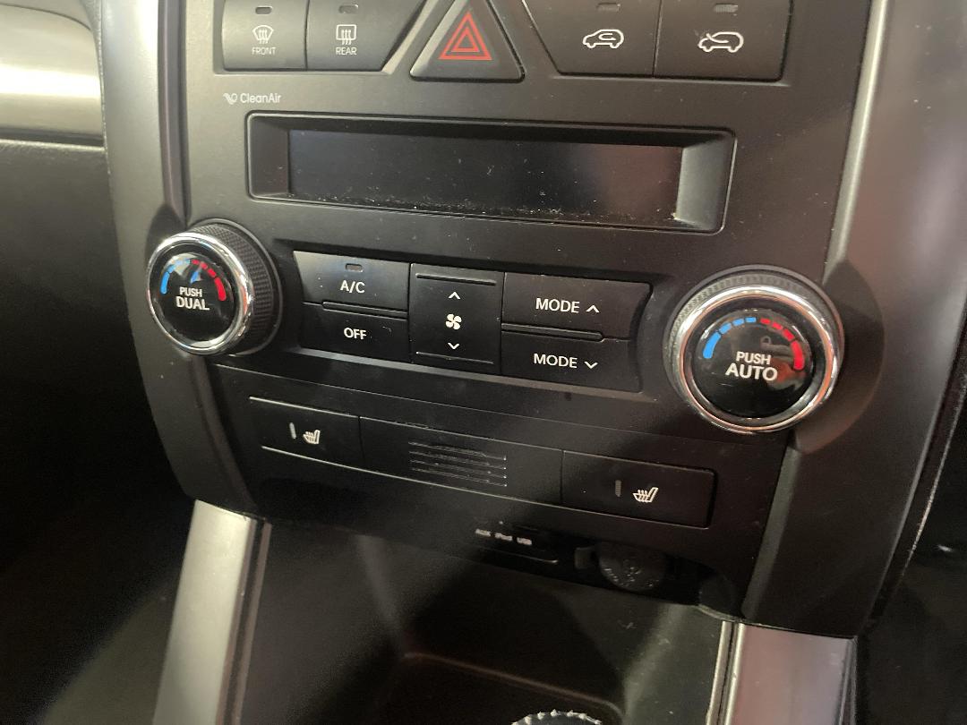 Photo '30' of KIA Sorento R Photo '30' of KIA Sorento R