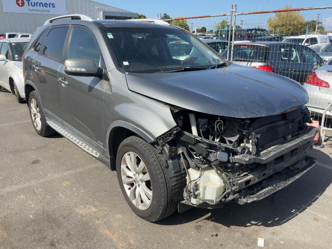 Photo '2' of KIA Sorento R LTD Photo '2' of KIA Sorento R LTD