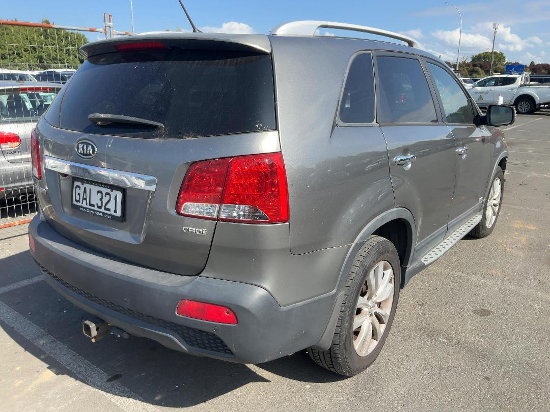 Photo '5' of KIA Sorento R LTD Photo '5' of KIA Sorento R LTD