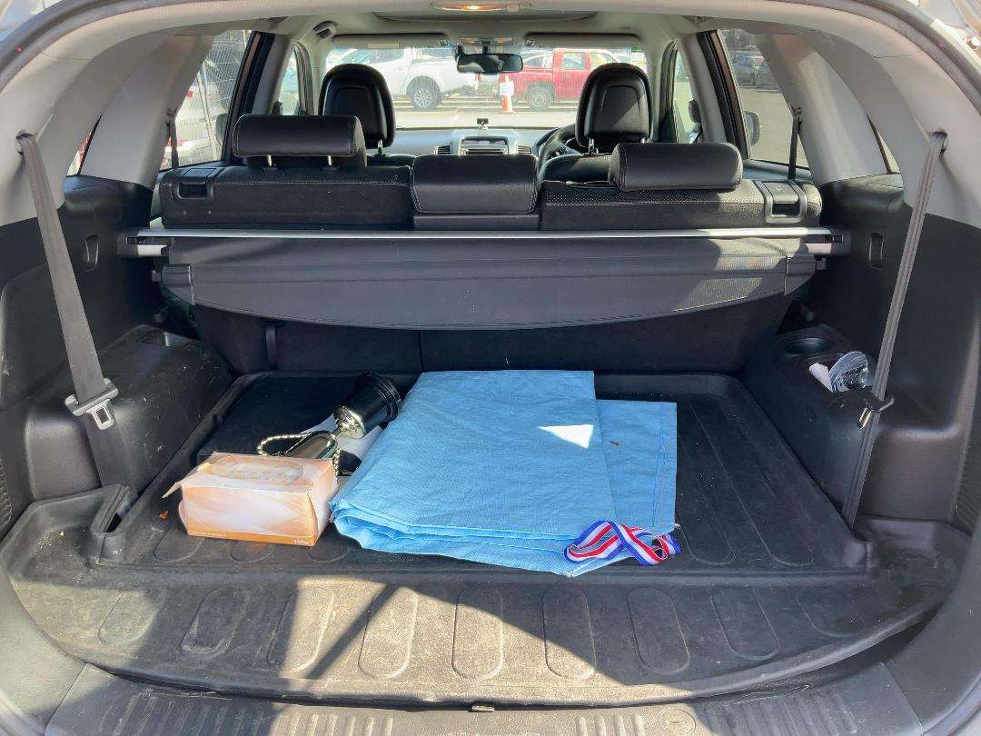 Photo '7' of KIA Sorento R LTD Photo '7' of KIA Sorento R LTD