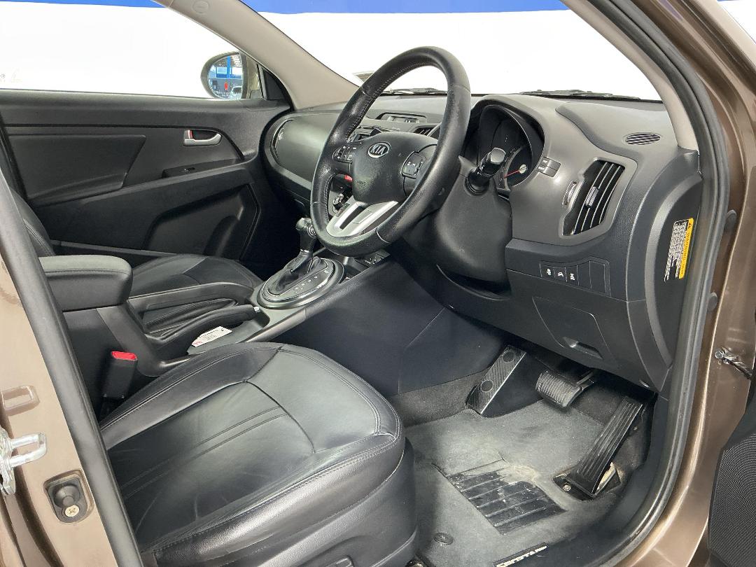 Photo '16' of KIA Sportage