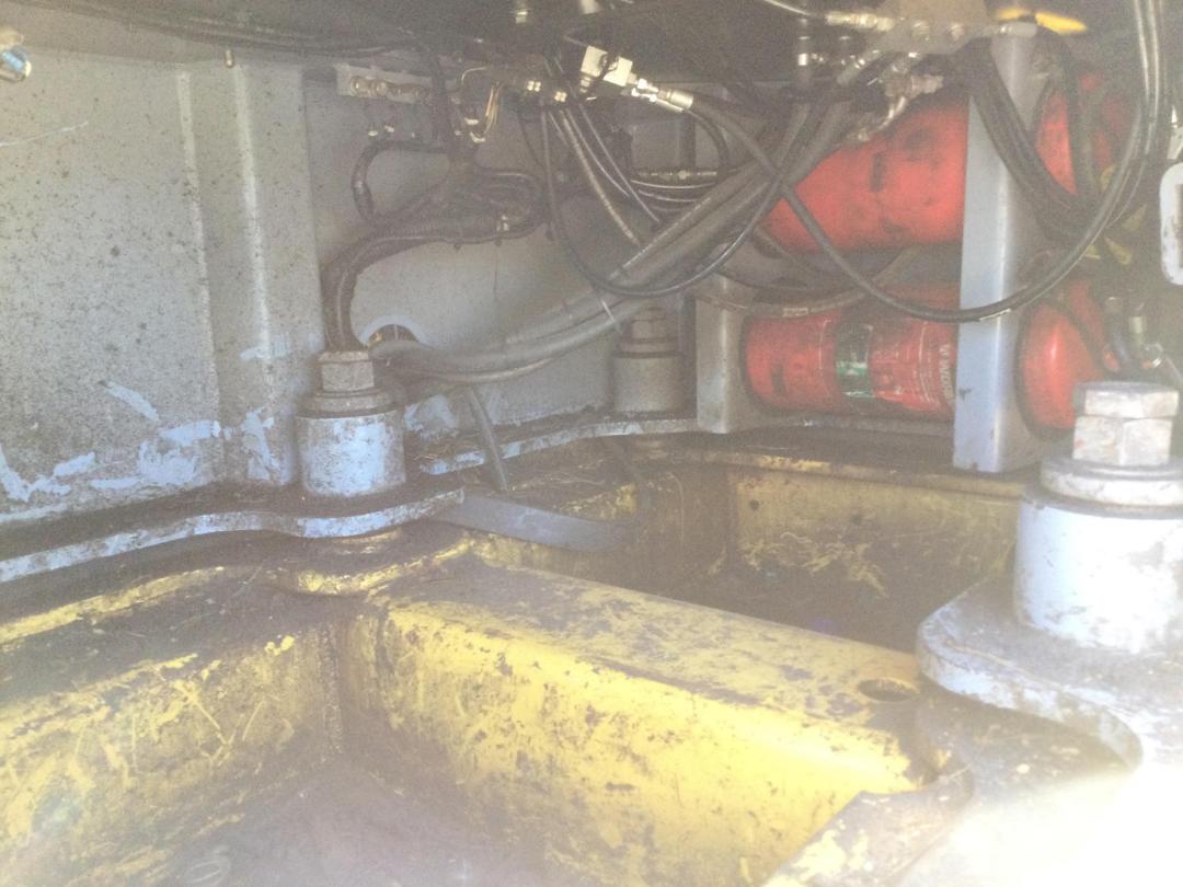 Photo '17' of KOMATSU PC270LC-8 GRABBER Excavator