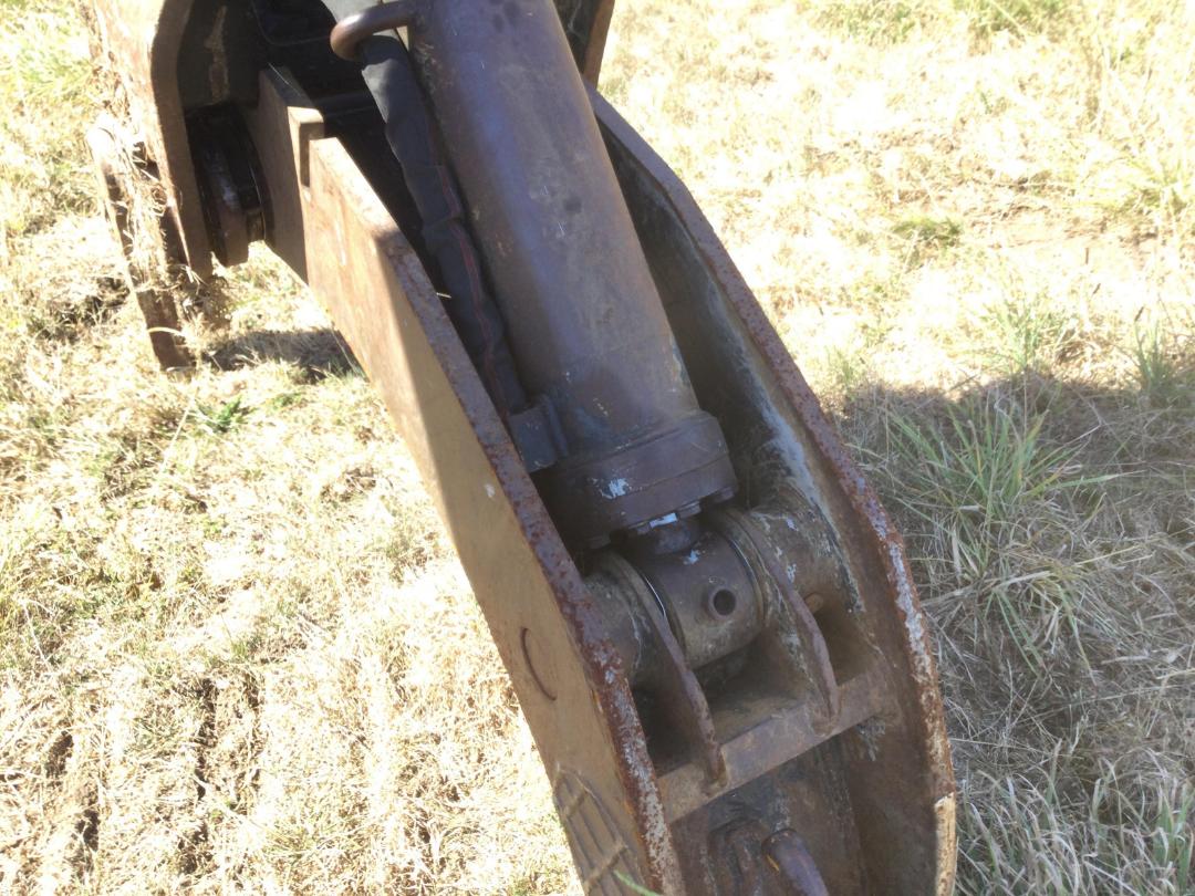 Photo '22' of KOMATSU PC270LC-8 GRABBER Excavator