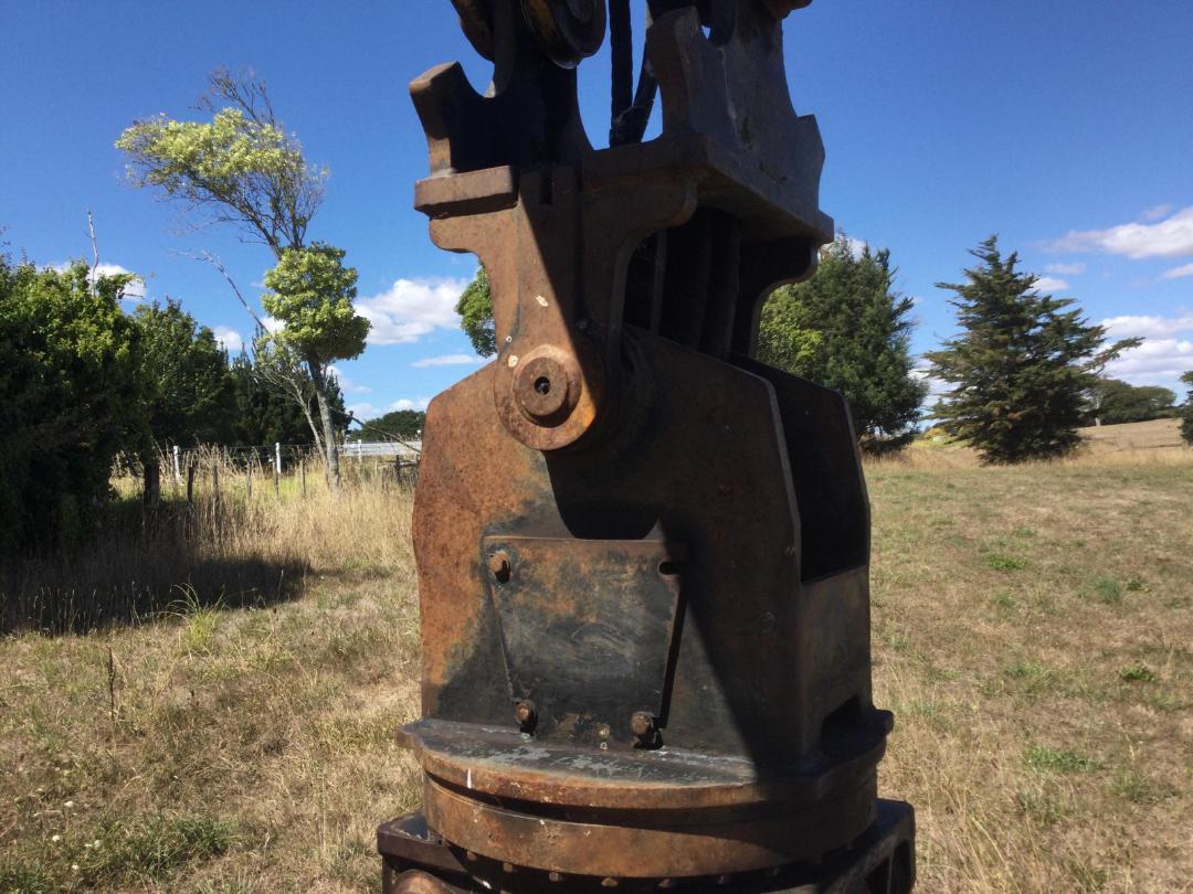 Photo '26' of KOMATSU PC270LC-8 GRABBER Excavator