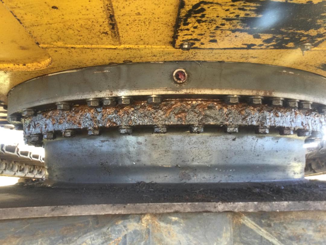 Photo '32' of KOMATSU PC270LC-8 GRABBER Excavator