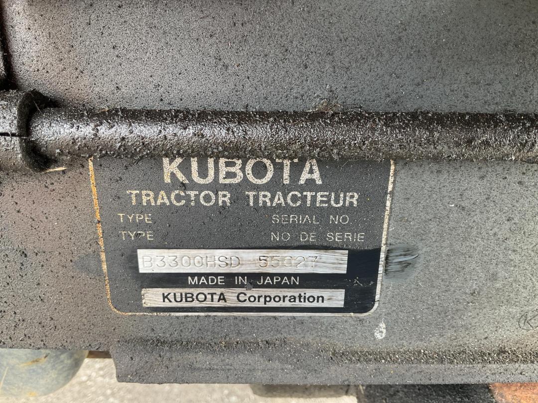 Photo '10' of Kubota B3300SU Tractor