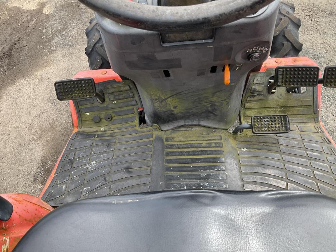 Photo '15' of Kubota B3300SU Tractor