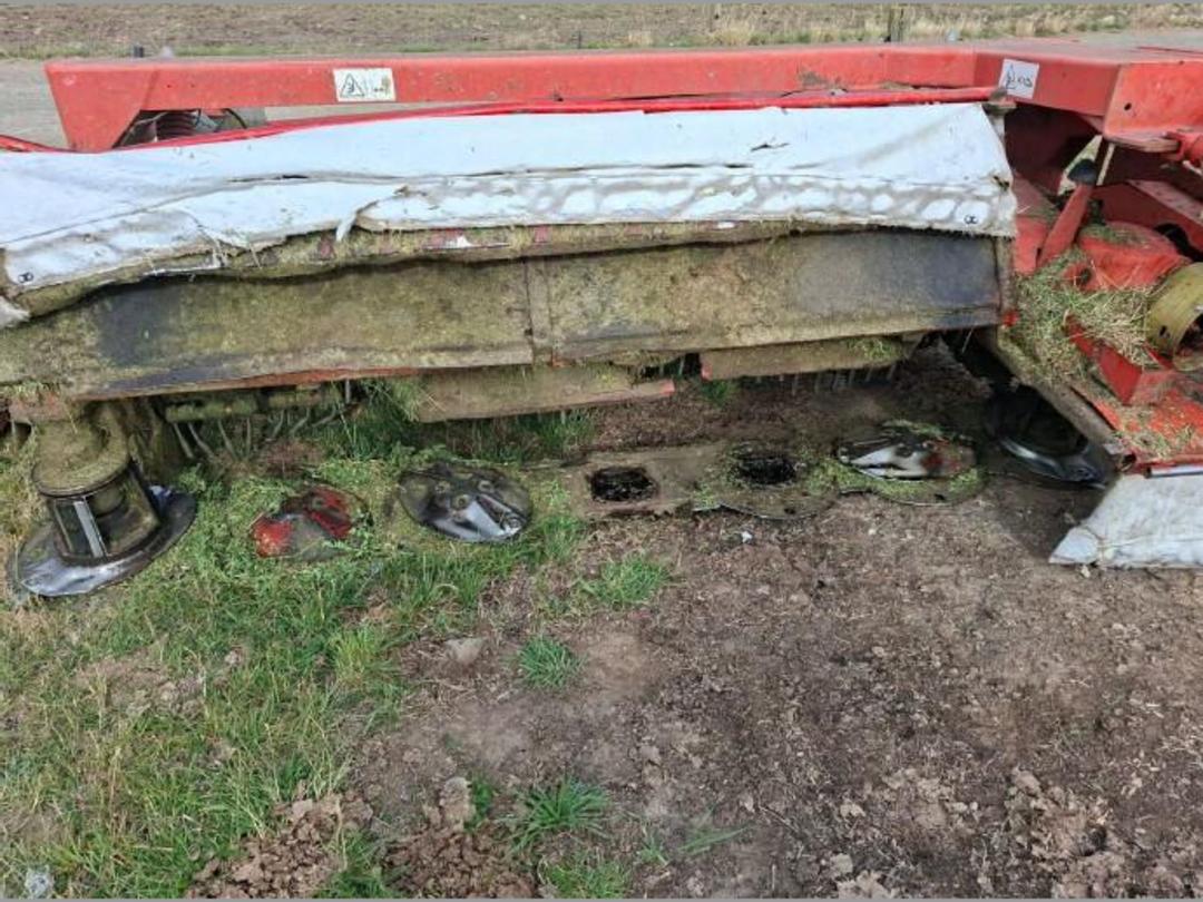 Photo '10' of Kuhn FC350G Mower