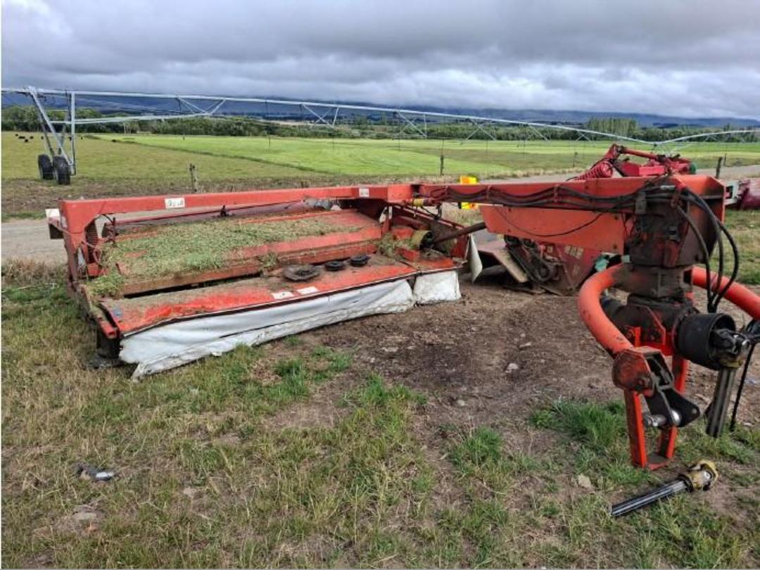 Photo '12' of Kuhn FC350G Mower