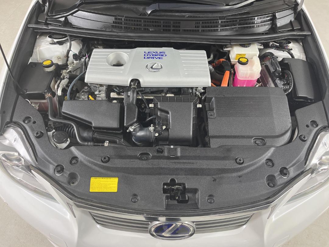 Photo '13' of Lexus CT200H