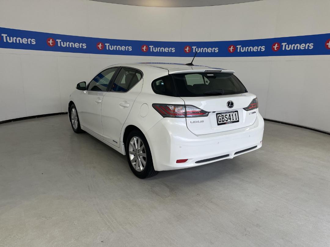 Photo '5' of Lexus CT200H