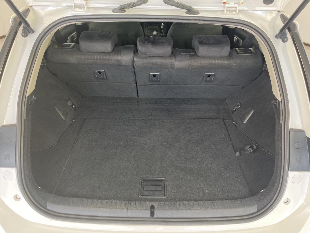 Photo '14' of Lexus CT200H