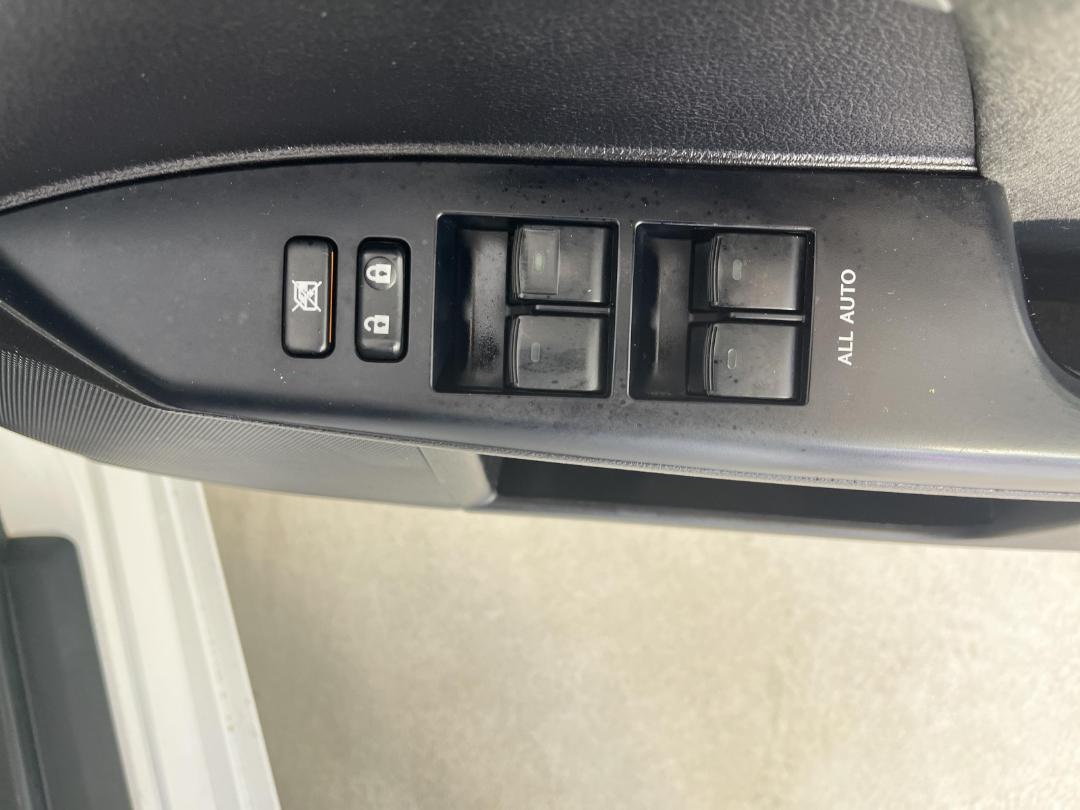 Photo '26' of Lexus CT200H