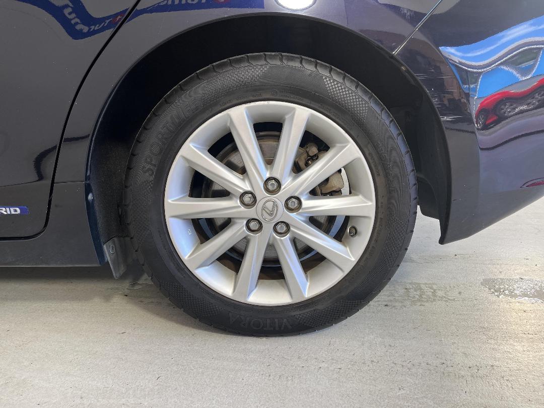 Photo '11' of Lexus CT200H Photo '11' of Lexus CT200H