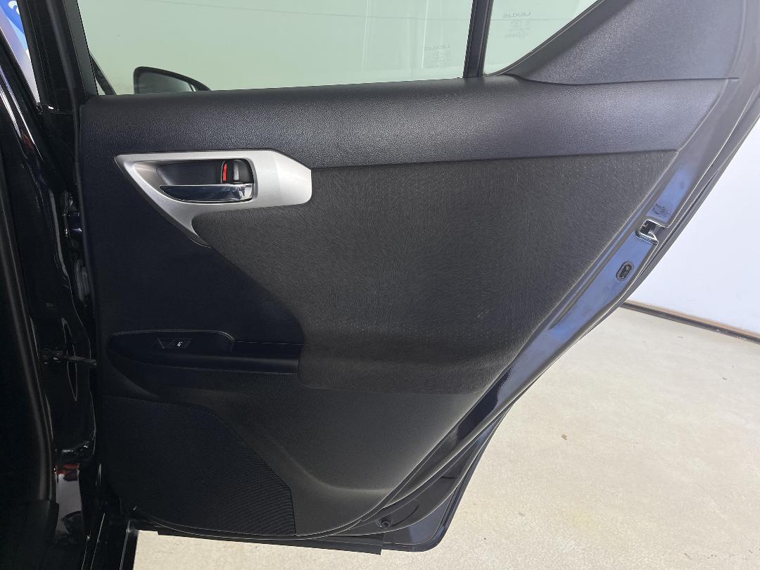 Photo '19' of Lexus CT200H Photo '19' of Lexus CT200H