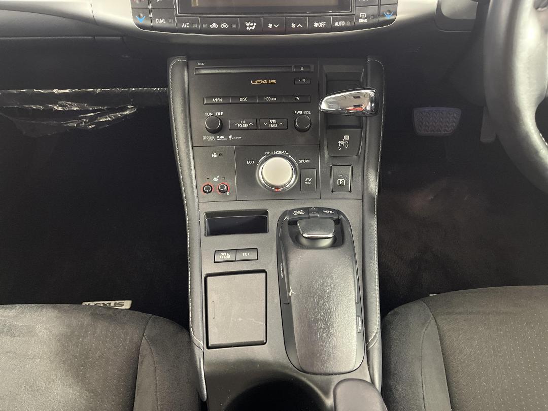 Photo '18' of Lexus CT200H Photo '18' of Lexus CT200H