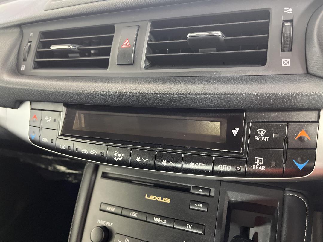 Photo '23' of Lexus CT200H Photo '23' of Lexus CT200H