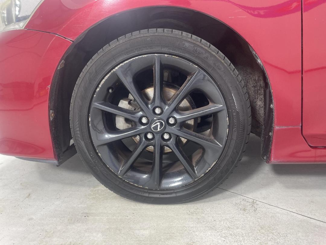 Photo '10' of Lexus CT200H