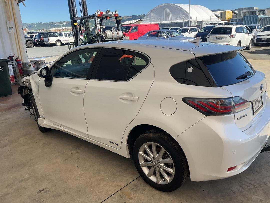 Photo '4' of Lexus CT200H