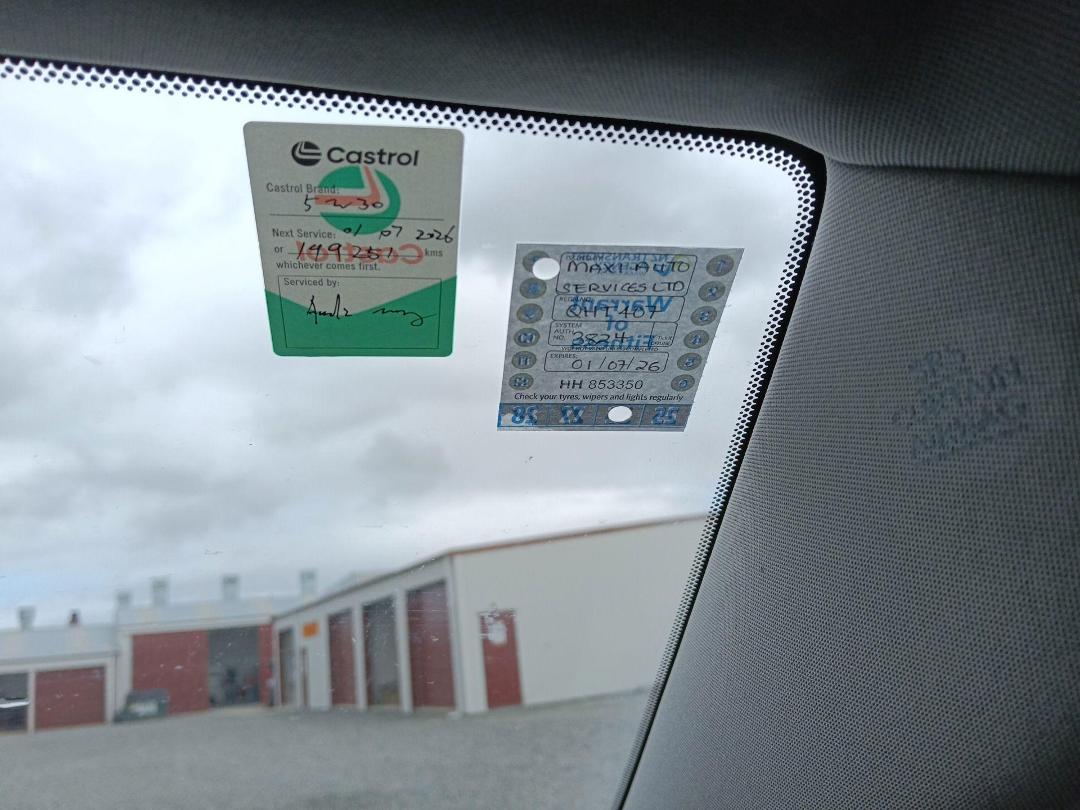 Photo '16' of Lexus CT200H