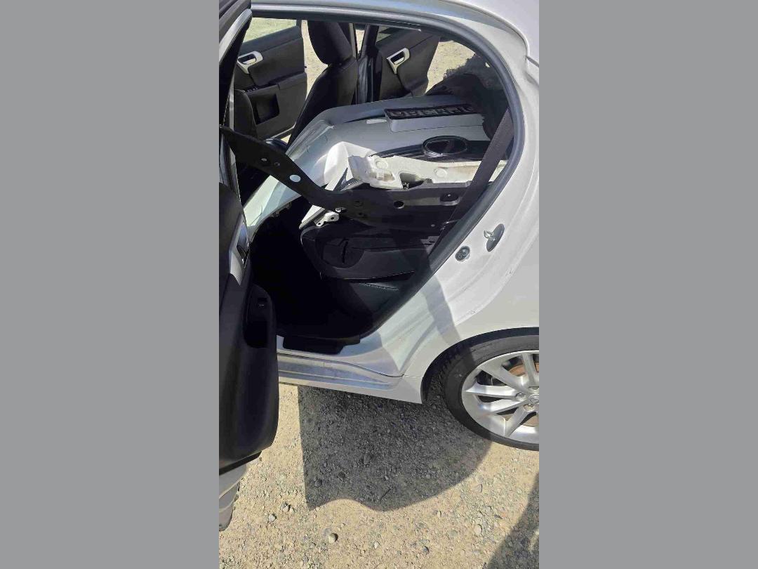 Photo '14' of Lexus CT200H Hybrid