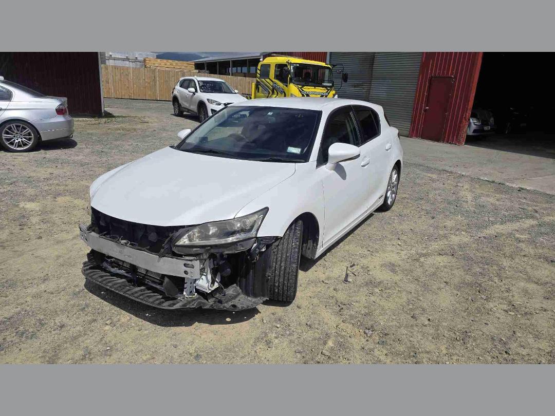 Photo '3' of Lexus CT200H Hybrid