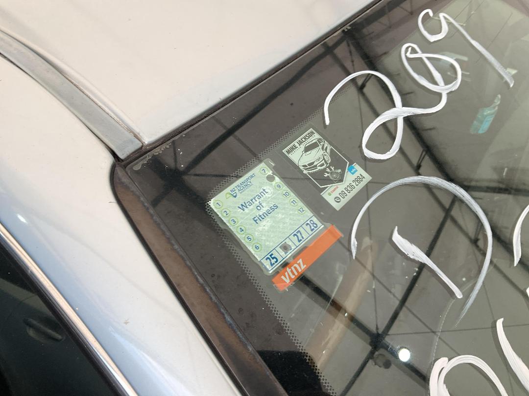 Photo '23' of Lexus CT200H