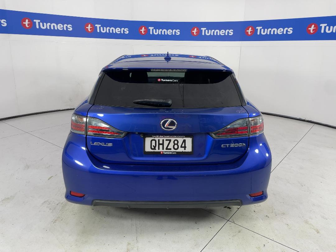 Photo '6' of Lexus CT200H