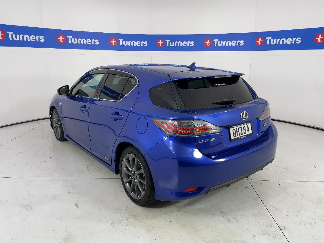 Photo '5' of Lexus CT200H