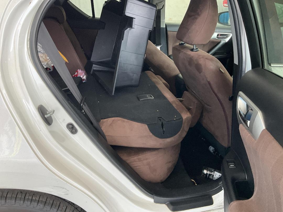 Photo '20' of Lexus CT200H