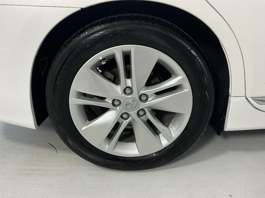 Photo '12' of Lexus HS250H