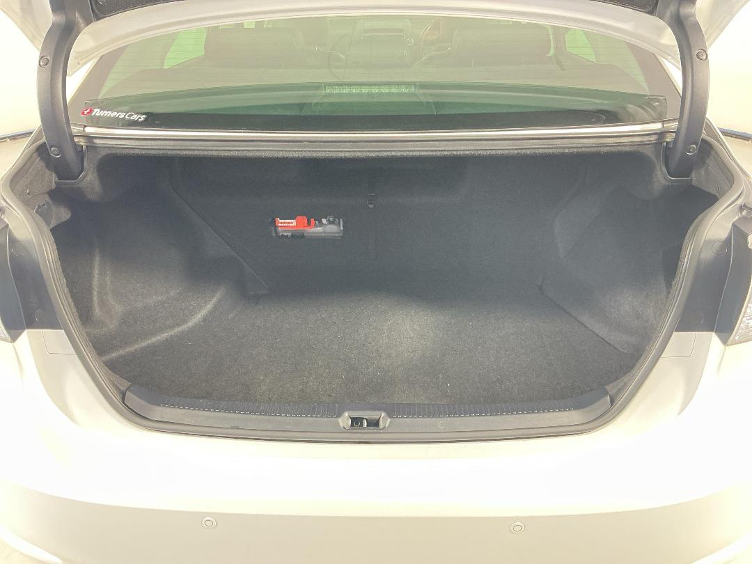 Photo '14' of Lexus HS250H