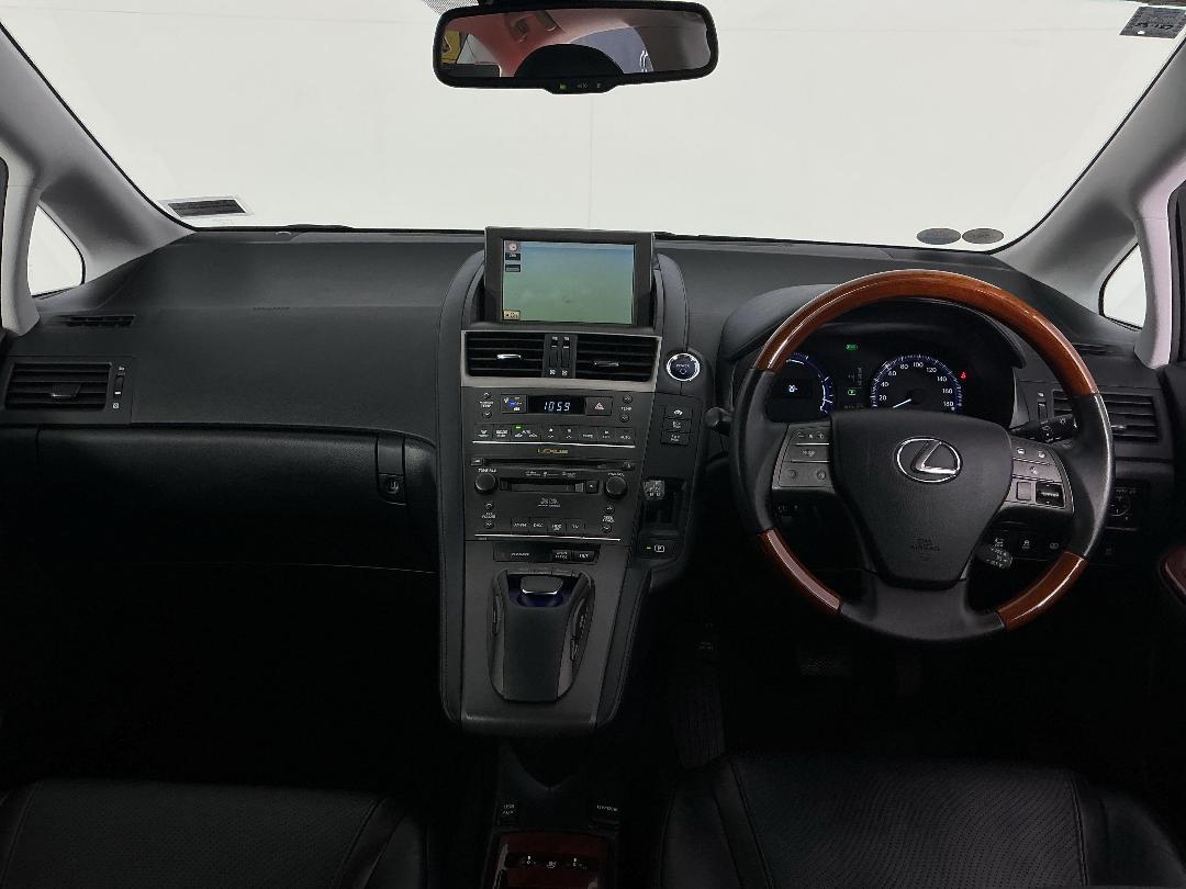 Photo '17' of Lexus HS250H