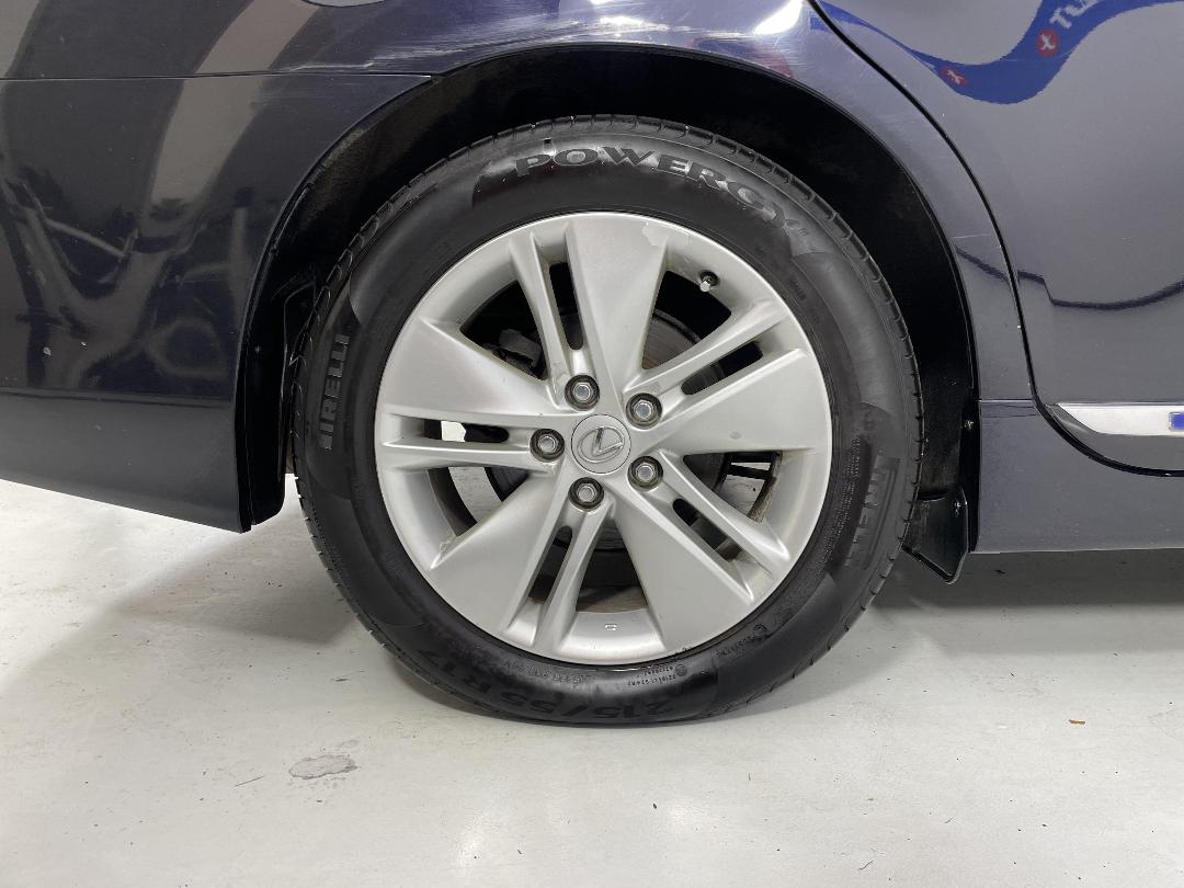 Photo '12' of Lexus HS250H Photo '12' of Lexus HS250H