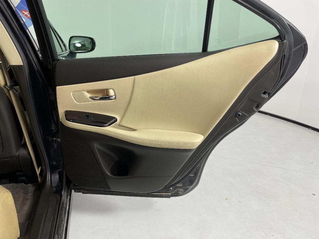 Photo '19' of Lexus HS250H Photo '19' of Lexus HS250H