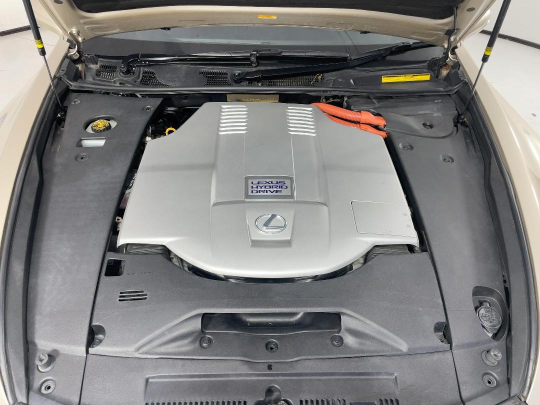 Photo '13' of Lexus LS600H Photo '13' of Lexus LS600H