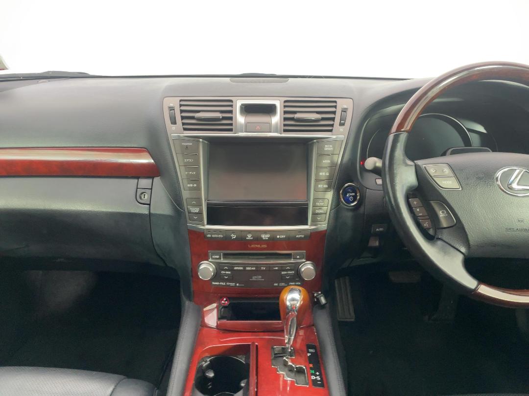 Photo '17' of Lexus LS600H Photo '17' of Lexus LS600H