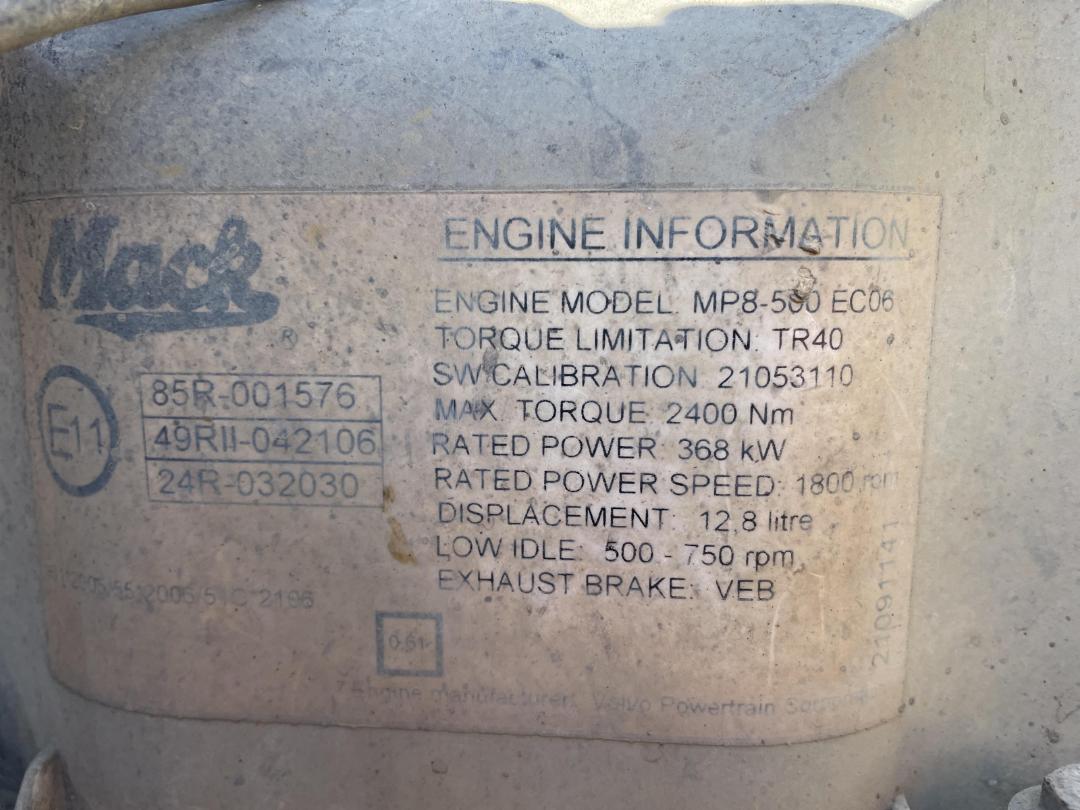 Photo '37' of Mack Granite CMMR 8X4 Tipper